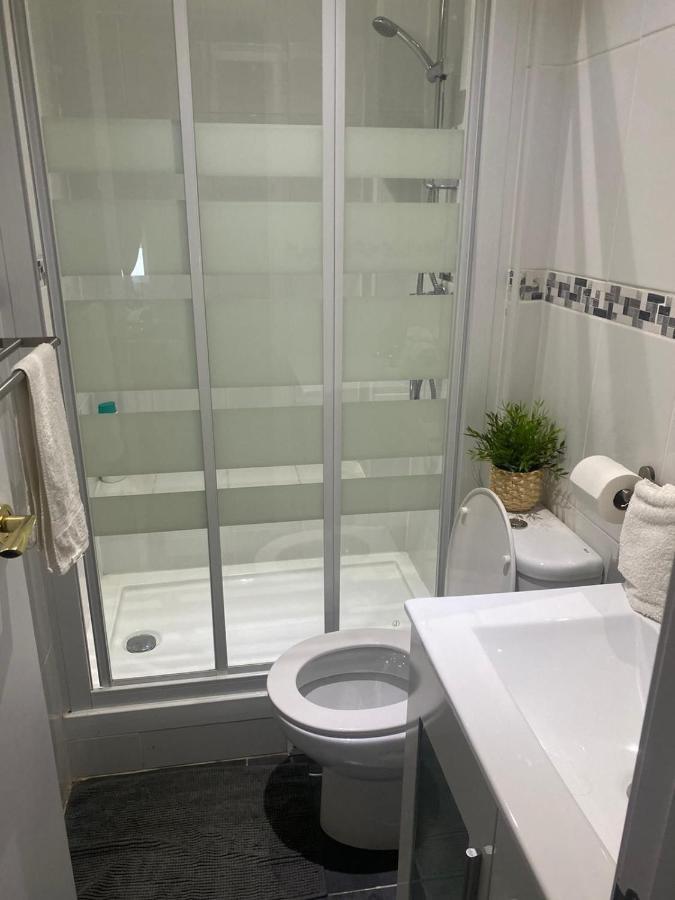 Apartamentos Barcelona 12 Madrid Dış mekan fotoğraf